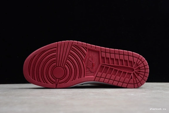 Dark Beetroot CZ4385-016  Mid Black (W) 1 Jordan  CZ4385-016 SE 0102